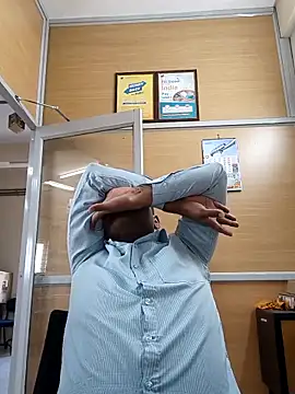 adicma123 online show from February 2026 03:47:01 AM