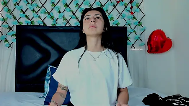 EmmaWilliamss online show from February 2025 04:48:02 PM