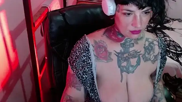 VampGirl1 online show from January 2025 12:16:01 PM