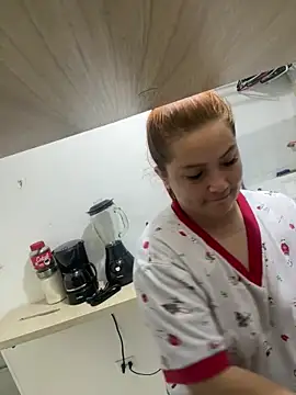 Snapshot of EmilyBarragan chatting on January 2025 05:10:02 AM EmilyBarragan online show from January 2025 05:10:02 AM