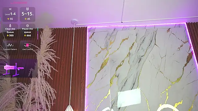 haylie  online show from February 2025 05:59:01 AM