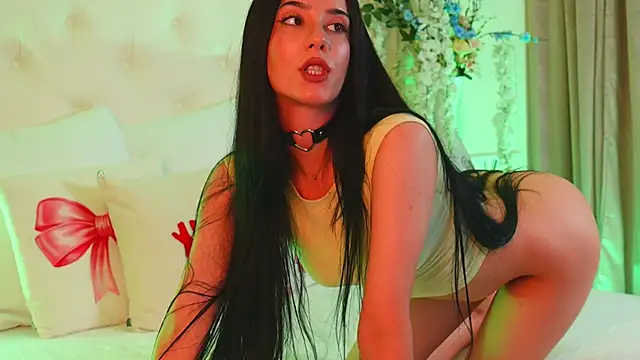 AmeliaJune online show from April 2026 09:41:02 PM