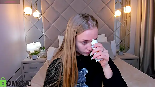 Barbie Lis online show from November 2025 12:54:01 AM