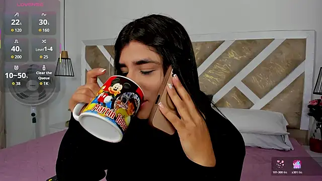 ZiaCalifa online show from March 2026 11:46:02 AM