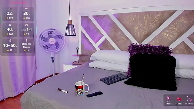 ZiaCalifa online show from March 2026 11:48:02 AM