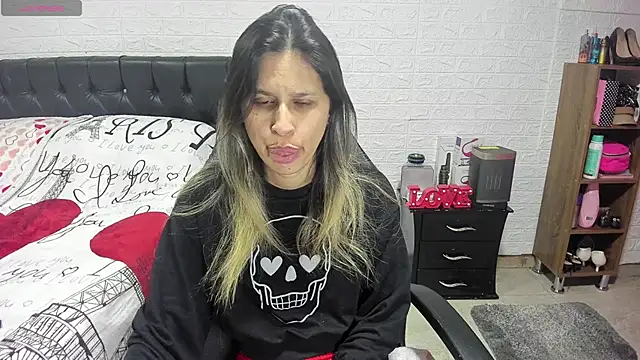 lauren ashlee online show from January 2025 02:19:01 PM