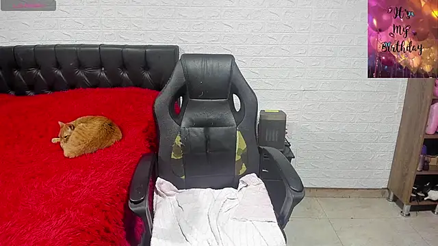 lauren ashlee online show from February 2025 01:51:02 PM