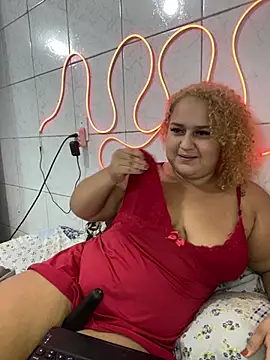 Snapshot of MinaBoss chatting on February 2025 12:54:01 AM MinaBoss online show from February 2025 12:54:01 AM