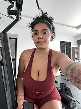 Mariecurl online show from February 2025 07:21:01 PM