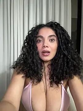 Snapshot of Mariecurl chatting on February 2026 02:59:02 AM Mariecurl online show from February 2026 02:59:02 AM