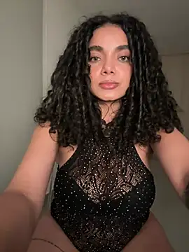 Snapshot of Mariecurl chatting on February 2026 11:23:01 PM Mariecurl online show from February 2026 11:23:01 PM