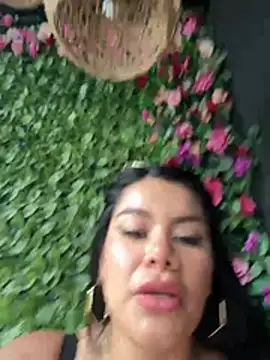 Insane Issa online show from January 2026 03:27:01 PM