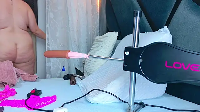 NathaxaLeans online show from October 2025 11:42:01 AM