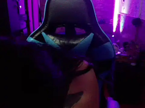 AngelaQueen  online show from December 2024 06:38:02 PM