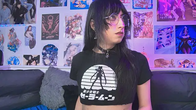 snowblack  online show from September 2025 03:34:01 PM