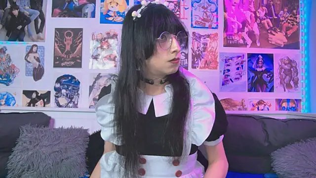 snowblack  online show from September 2025 02:06:02 PM