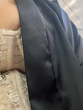 Snapshot of LunaBaker-1 chatting on December 2025 08:03:01 PM LunaBaker-1 online show from December 2025 08:03:01 PM