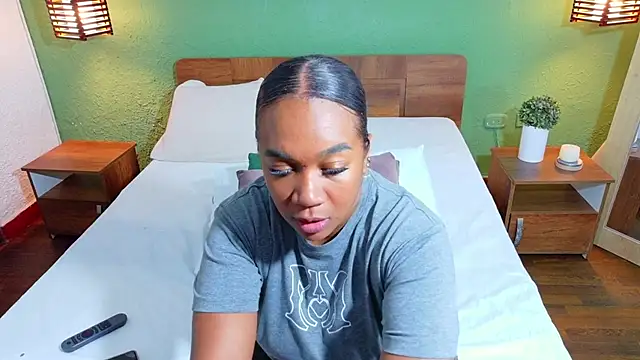 dannaahbrown online show from October 2025 07:44:02 PM