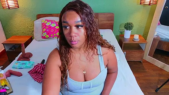 Snapshot of dannaahbrown chatting on May 2026 05:40:02 PM dannaahbrown online show from May 2026 05:40:02 PM