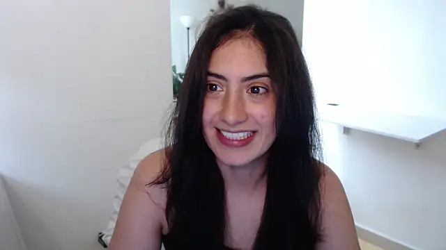Snapshot of MIYESSI chatting on May 2026 04:12:01 PM MIYESSI online show from May 2026 04:12:01 PM