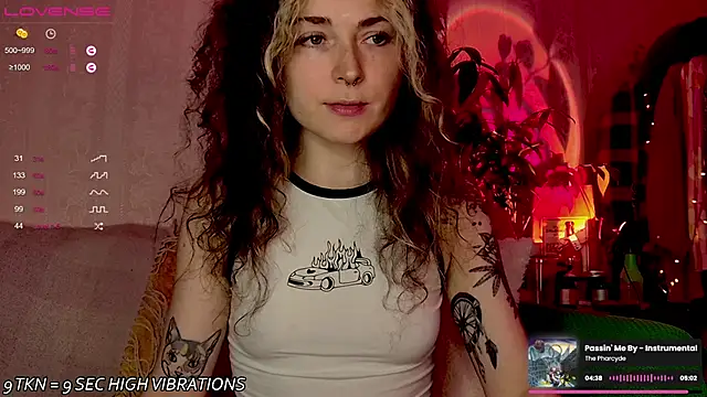 IttyKitty online show from September 2025 09:03:02 PM