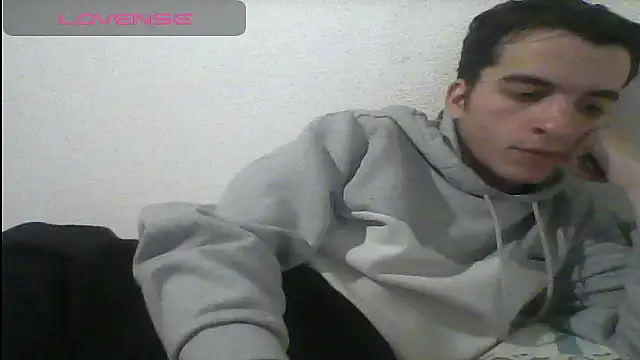 Snapshot of Tombgy07 chatting on January 2025 08:21:01 PM Tombgy07 online show from January 2025 08:21:01 PM