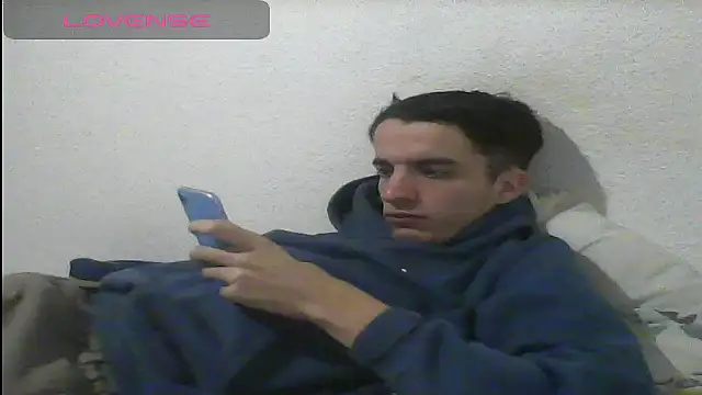 Snapshot of Tombgy07 chatting on February 2025 08:40:01 PM Tombgy07 online show from February 2025 08:40:01 PM