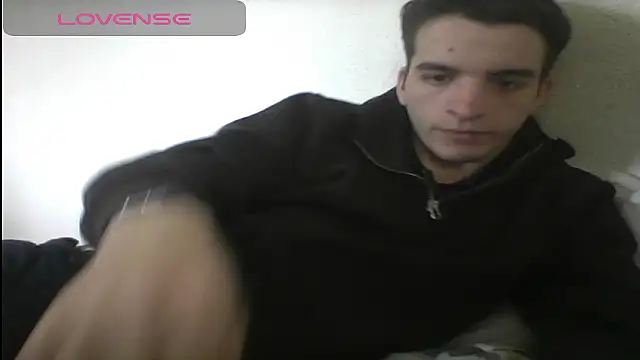 Snapshot of Tombgy07 chatting on March 2025 02:51:01 PM Tombgy07 online show from March 2025 02:51:01 PM