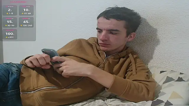 Snapshot of Tombgy07 chatting on October 2025 07:20:02 PM Tombgy07 online show from October 2025 07:20:02 PM