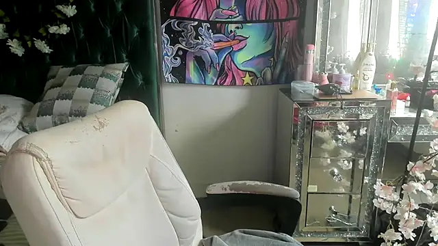 Snapshot of YasmineMinaj chatting on May 2026 02:57:02 PM YasmineMinaj online show from May 2026 02:57:02 PM