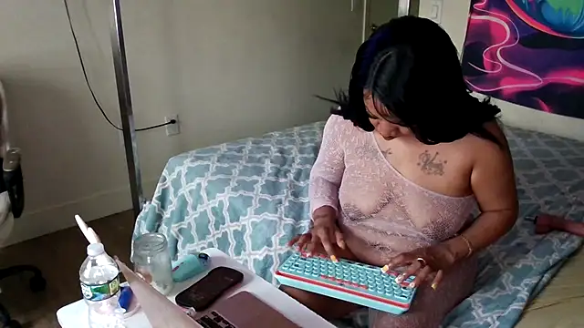 Snapshot of YasmineMinaj chatting on July 2026 06:35:01 PM YasmineMinaj online show from July 2026 06:35:01 PM
