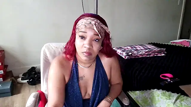 Snapshot of YasmineMinaj chatting on July 2026 04:39:33 PM YasmineMinaj online show from July 2026 04:39:33 PM