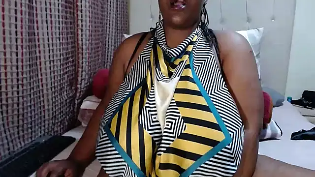 CHOCOLATEDARKBUSTYX online show from November 2025 06:30:02 PM