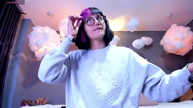 tati cardenas online show from March 2025 10:47:01 AM