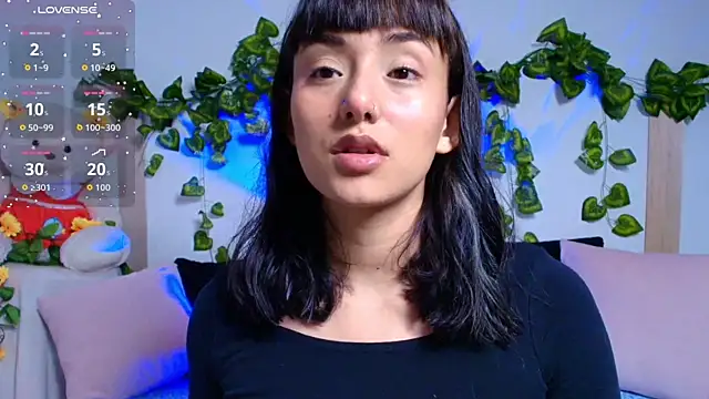 tati cardenas online show from December 2025 01:35:02 AM