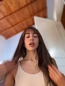 lauravasquez online show from April 2026 04:02:02 PM