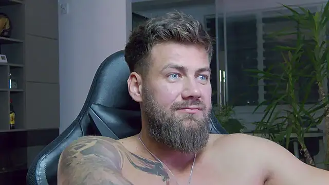 UbbeViking online show from January 2025 10:01:01 PM