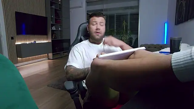 UbbeViking online show from December 2025 07:40:02 PM