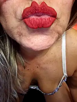 Snapshot of madame_tesuda0 chatting on March 2025 09:35:01 PM madame tesuda0 online show from March 2025 09:35:01 PM