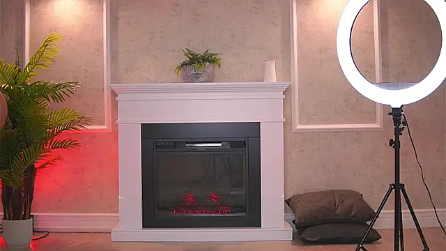 Abbela White online show from November 2025 06:12:02 AM