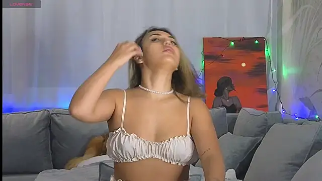 lily  foster online show from December 2024 03:43:02 PM