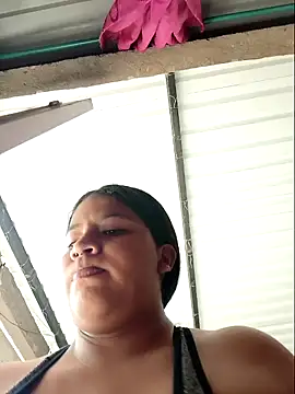 Snapshot of moncerrat_luna chatting on December 2024 03:11:02 PM moncerrat luna online show from December 2024 03:11:02 PM