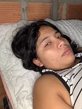 Snapshot of moncerrat_luna chatting on January 2025 11:34:01 AM moncerrat luna online show from January 2025 11:34:01 AM