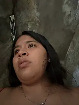 Snapshot of moncerrat_luna chatting on February 2025 03:49:01 PM moncerrat luna online show from February 2025 03:49:01 PM