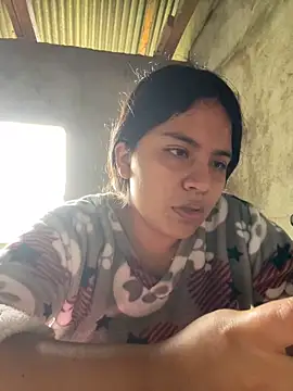 Snapshot of moncerrat_luna chatting on February 2025 03:21:01 PM moncerrat luna online show from February 2025 03:21:01 PM