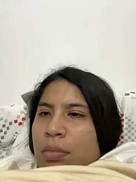 Snapshot of moncerrat_luna chatting on February 2025 12:20:01 AM moncerrat luna online show from February 2025 12:20:01 AM