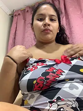 Snapshot of moncerrat_luna chatting on October 2025 11:15:01 PM moncerrat luna online show from October 2025 11:15:01 PM