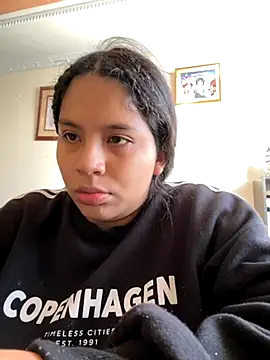 Snapshot of moncerrat_luna chatting on October 2025 10:11:01 PM moncerrat luna online show from October 2025 10:11:01 PM