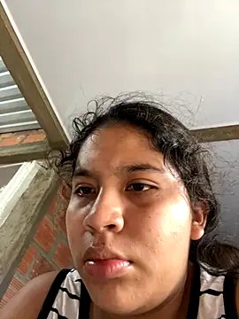 Snapshot of moncerrat_luna chatting on November 2025 04:40:01 PM moncerrat luna online show from November 2025 04:40:01 PM