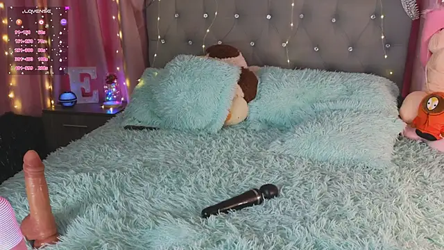 Emiily Scott1 online show from January 2025 02:25:01 PM